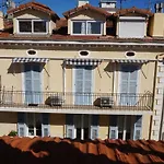 Petit Studio Au Coeur De Cannes